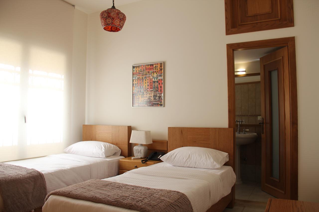 Domaine De Chouchene Hotel Sahrat al Qashsh Exterior foto